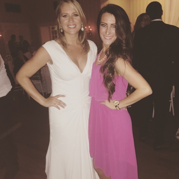 Lela Rose White Wedding Dress with Floral Embellishments - Picture 4 of 7